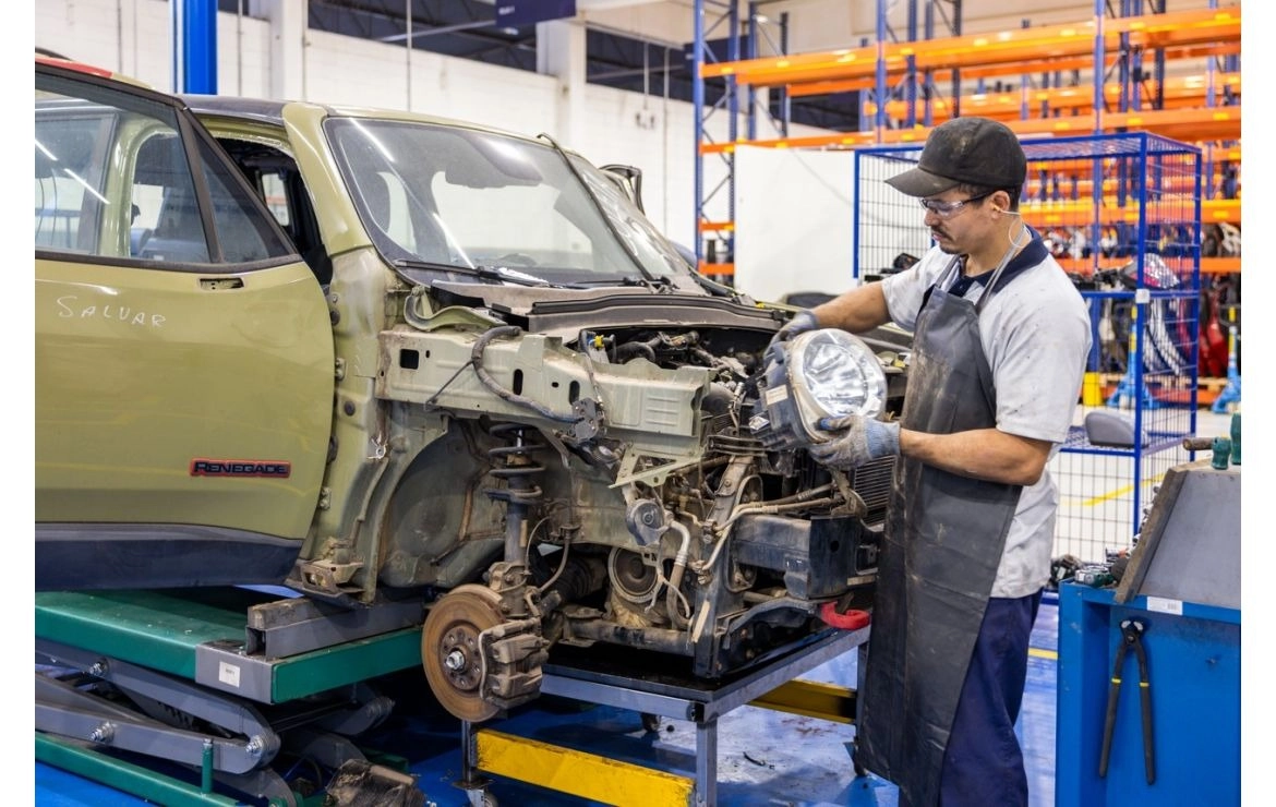 Stellantis inaugurou em Osasco (SP) o Circular Auto Peças, considerado o primeiro centro de desmontagem veicular de uma montadora na América do Sul